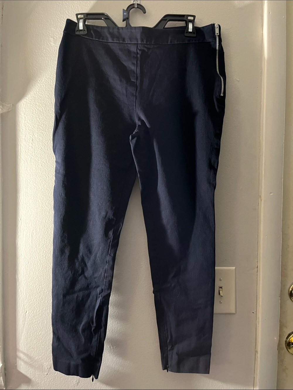 Ann Taylor Navy Ankle-Length Cropped Pants